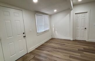 1 bed, 1 bath, 705 sqft, $1,750, Unit C