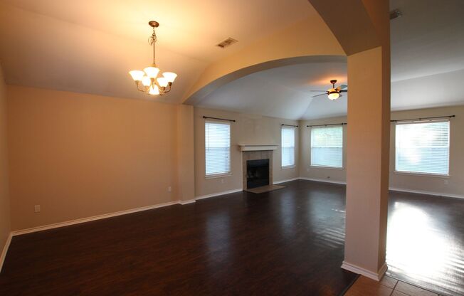 Coming Soon! 3 Bedroom 2 Bathroom Home in South Tyler!