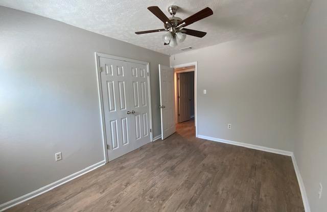 2 beds, 1 bath, $1,100