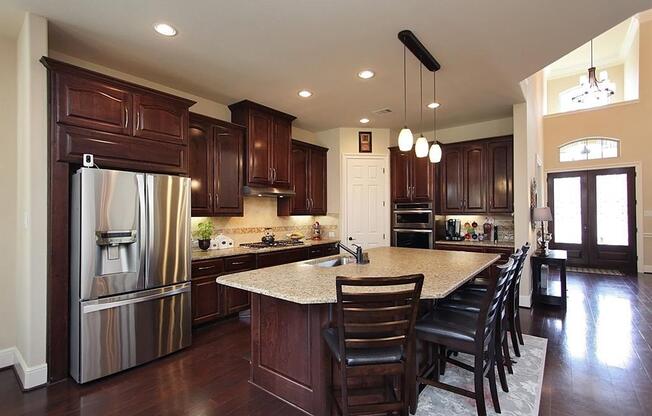 9906 VINTAGE VILLA DR.