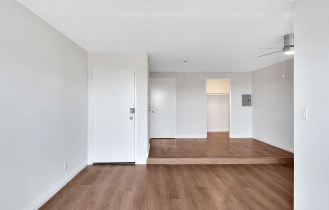 Studio, 1 bath, 500 sqft, $1,995, Unit Unit 304