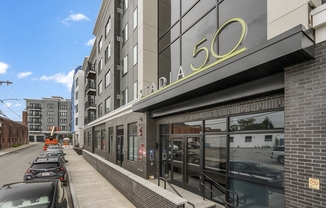 3 beds, 2.5 baths, 1,500 sqft, $5,000, Unit 506