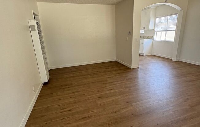 Gorgeous Remodeled 4 bedrooms 2 Bathroom.