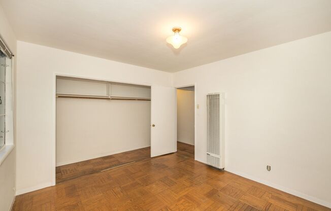 538-552 Addison