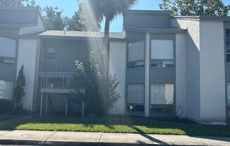 1/2 Month Rent Free! 1 Bedroom Apartment