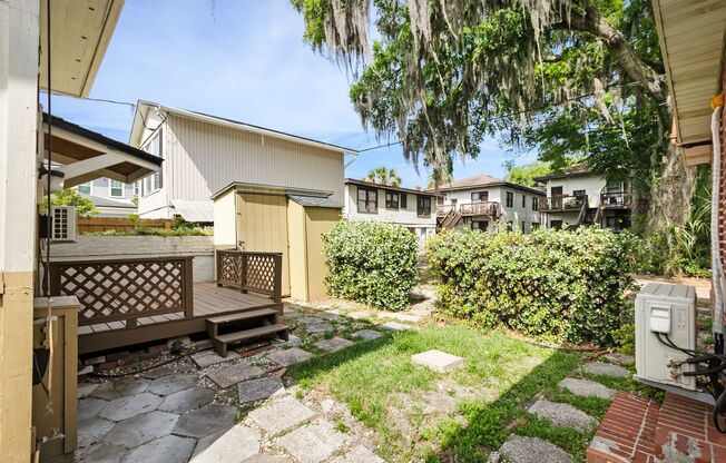 Charming Detached Unit Near Downtown Jacksonville – 1514-1 McDuff Ave