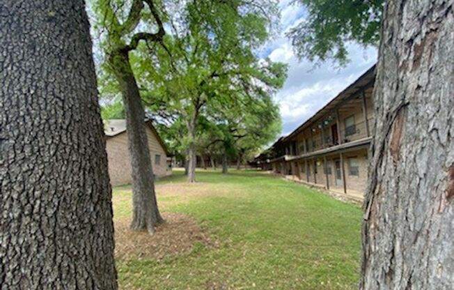 2 beds, 1.5 baths, 982 sqft, $1,279, Unit 54