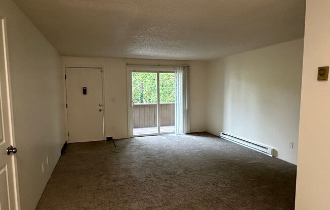 3 beds, 2.5 baths, 1,000 sqft, $1,795, Unit 5910