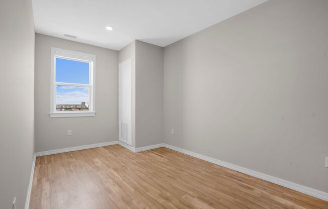 1 bed, 1 bath, 614 sqft, $1,990, Unit 609