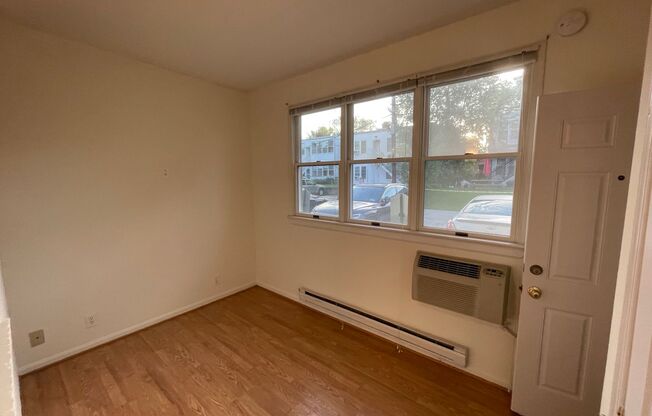 2 beds, 1 bath, 785 sqft, $2,540, Unit 1