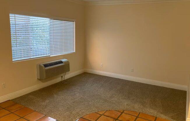 1 bed, 1 bath, 427 sqft, $2,300, Unit 223