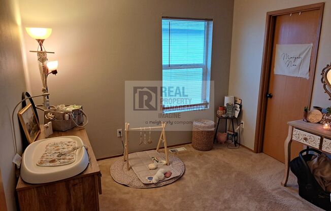 3 beds, 1.5 baths, $2,395