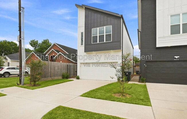 3542 AMOS ST