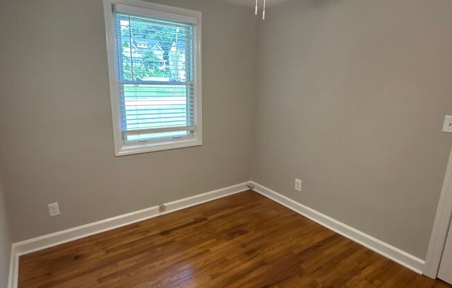 3 Bedroom | 2 Bath Raleigh Home Inside the 440 Beltline!