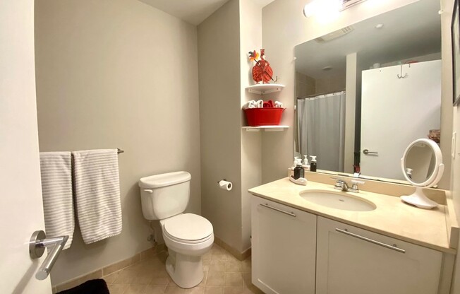 2 beds, 2 baths, 904 sqft, $3,195, Unit 202
