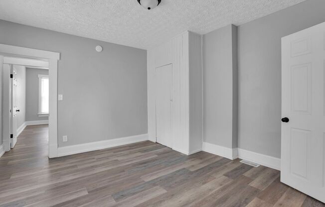 124-126 E MORRILL AVE