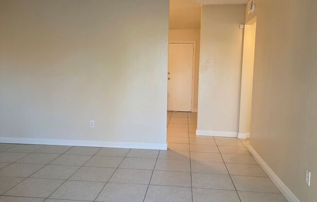 139 -  4729p -1107 Quincy St    RB