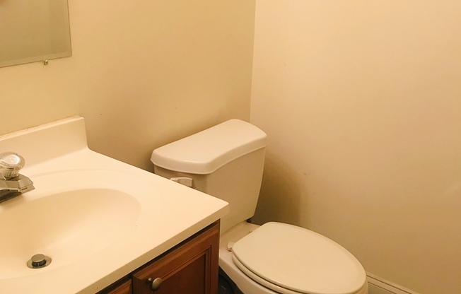3 beds, 3 baths, 1,800 sqft, $2,399, Unit 16