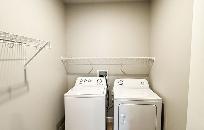 3 beds, 2 baths, 1,404 sqft, $1,975, Unit C302