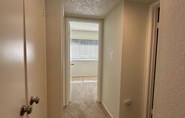 3 beds, 1.5 baths, 1,025 sqft, $2,275, Unit 490004