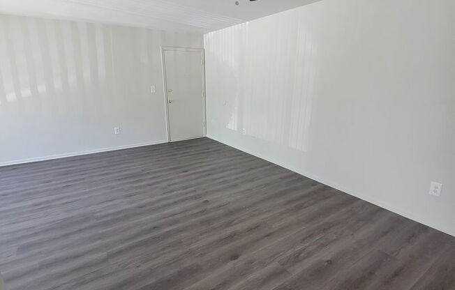 2 beds, 1.5 baths, 900 sqft, $1,245, Unit 220-C