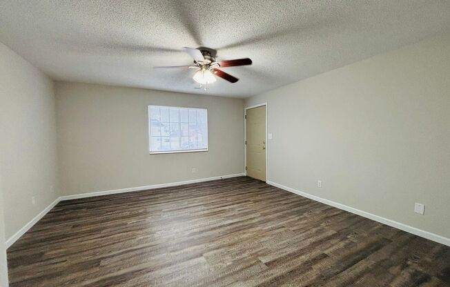 2 beds, 1.5 baths, 1,082 sqft, $1,375, Unit 216-2D RM