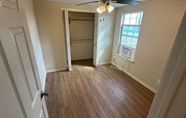 2 beds, 1 bath, $850, Unit UNIT A