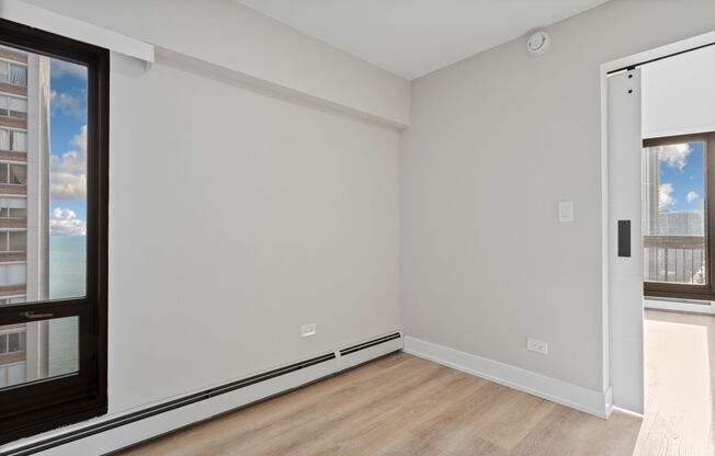 3 beds, 1.5 baths, 1,001 sqft, $3,300, Unit 10H