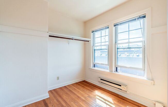 Studio, 1 bath, 430 sqft, $1,675, Unit 306