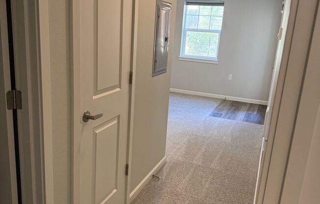 2 beds, 2 baths, 990 sqft, $1,425, Unit 211-G140