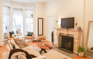 166 W MENOMONEE