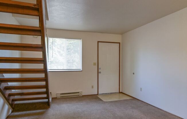 2 beds, 1 bath, $1,580, Unit 1585 Ferry Alley-1