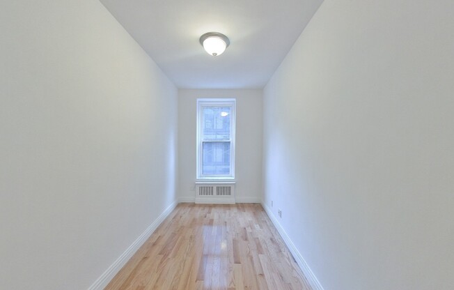 354 E 51 ST