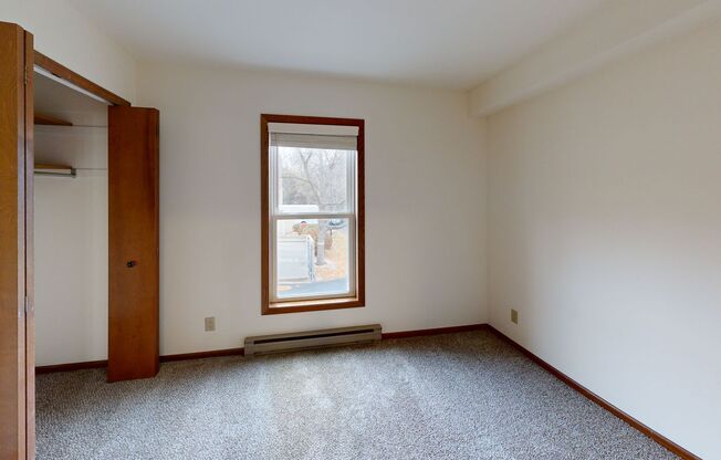 2 beds, 2 baths, 950 sqft, $1,625, Unit 7657CA