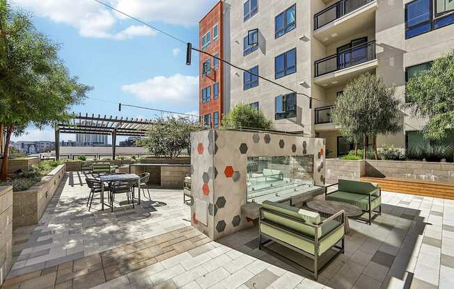 Outdoor patio at Bayview Apartments, Emeryville, 94608