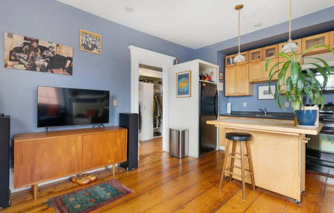 3320 Spinnaker Ln Apt 9A