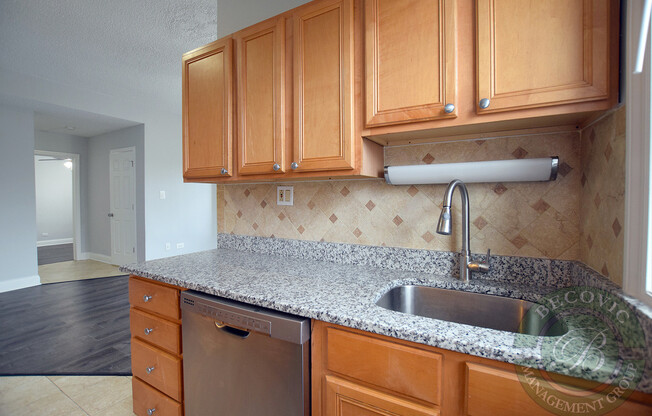 2 beds, 1 bath, 759 sqft, $2,400, Unit 201