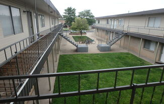 2 beds, 1 bath, 752 sqft, $695, Unit 201