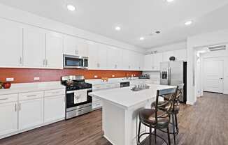 LEVANTE APARTMENT HOMES