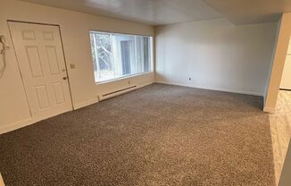 3 beds, 1 bath, 1,900 sqft, $1,695, Unit 534