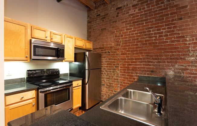 1 bed, 1 bath, 700 sqft, $1,475, Unit 119