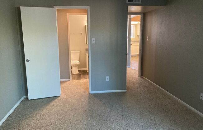 2 beds, 2 baths, 900 sqft, $1,475, Unit 248