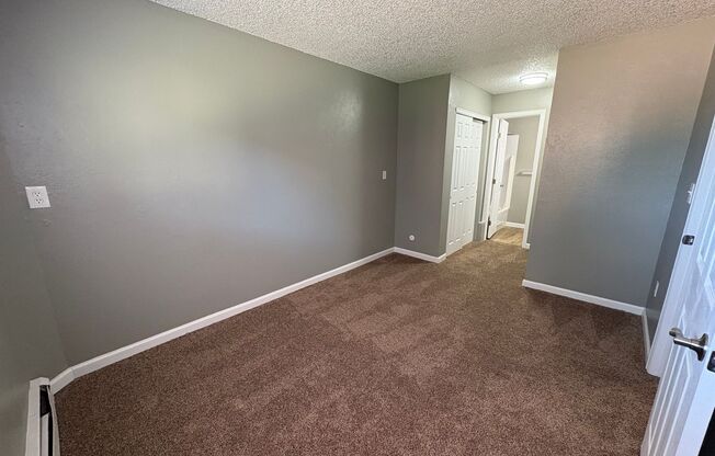 1 bed, 1 bath, 600 sqft, $899, Unit 102