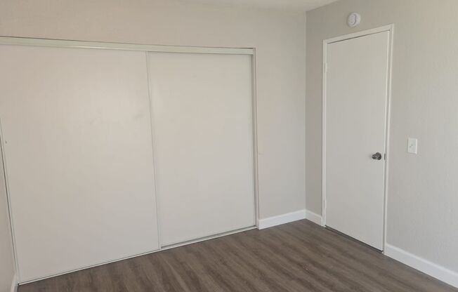 2 beds, 1 bath, 756 sqft, $1,400, Unit Unit 117