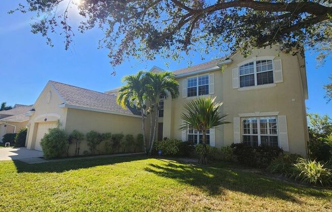 A Gorgeous 5-Bedroom Home with Resort Style Pool and Spa