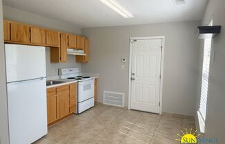 2 beds, 1 bath, $1,350