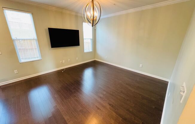 FOR LEASE - 3 bed, 2.5 bath, 1679 sqft townhome