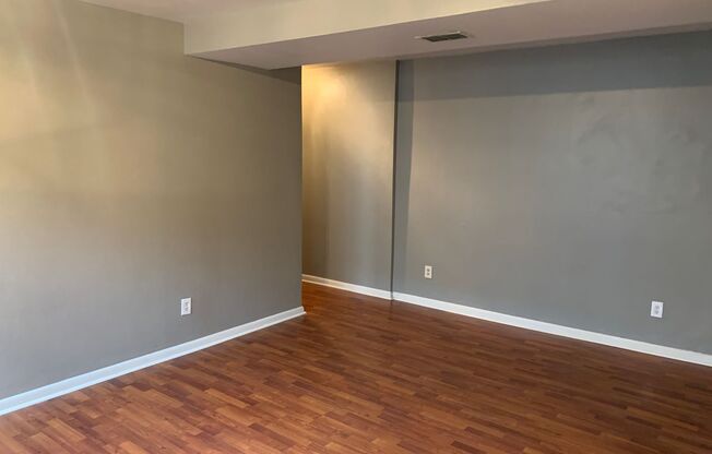 7217 Meade