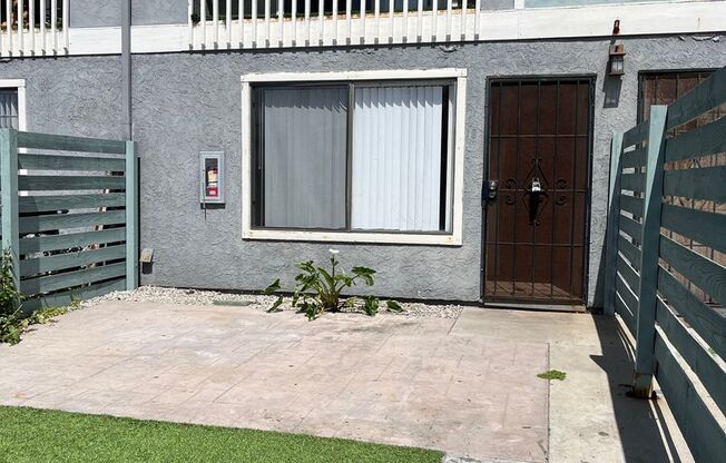 Ocean Beach remodeled 3 bedroom 2.5 bath Townhome