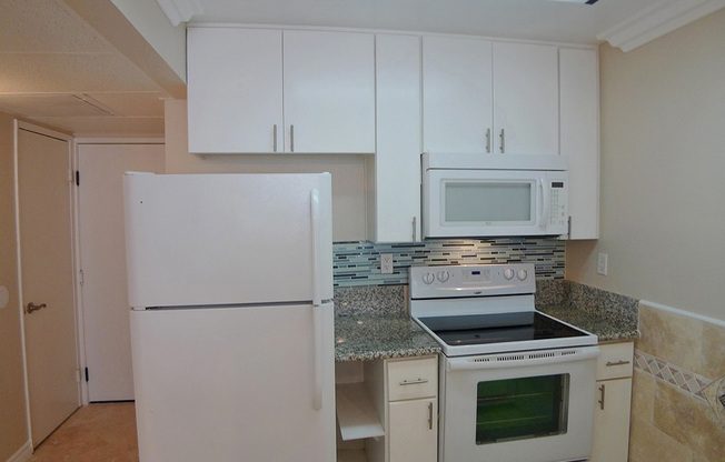 1 bed, 1 bath, 650 sqft, $2,350, Unit 104